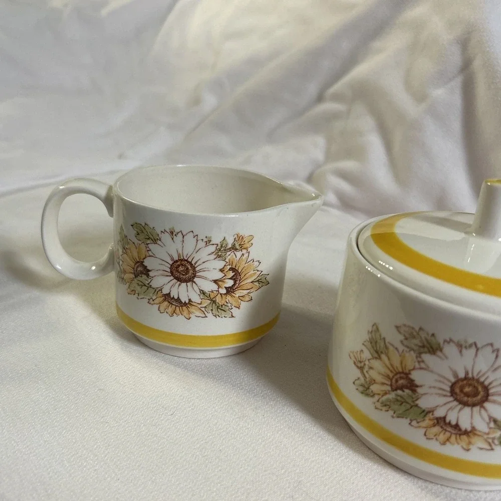 Bright‎ Morn Creamer and Sugar Bowl Ceramic